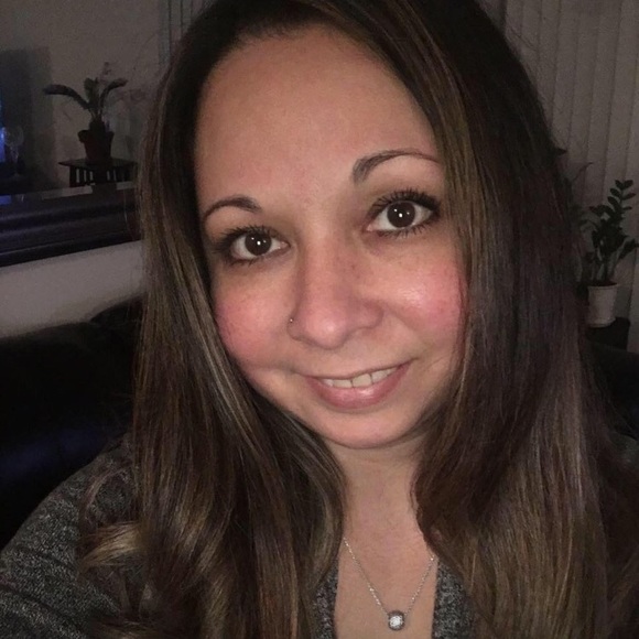 Meet your Posher, Angela - Picture 1 of 1